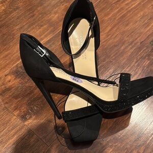 Nine West Black Strappy Heels